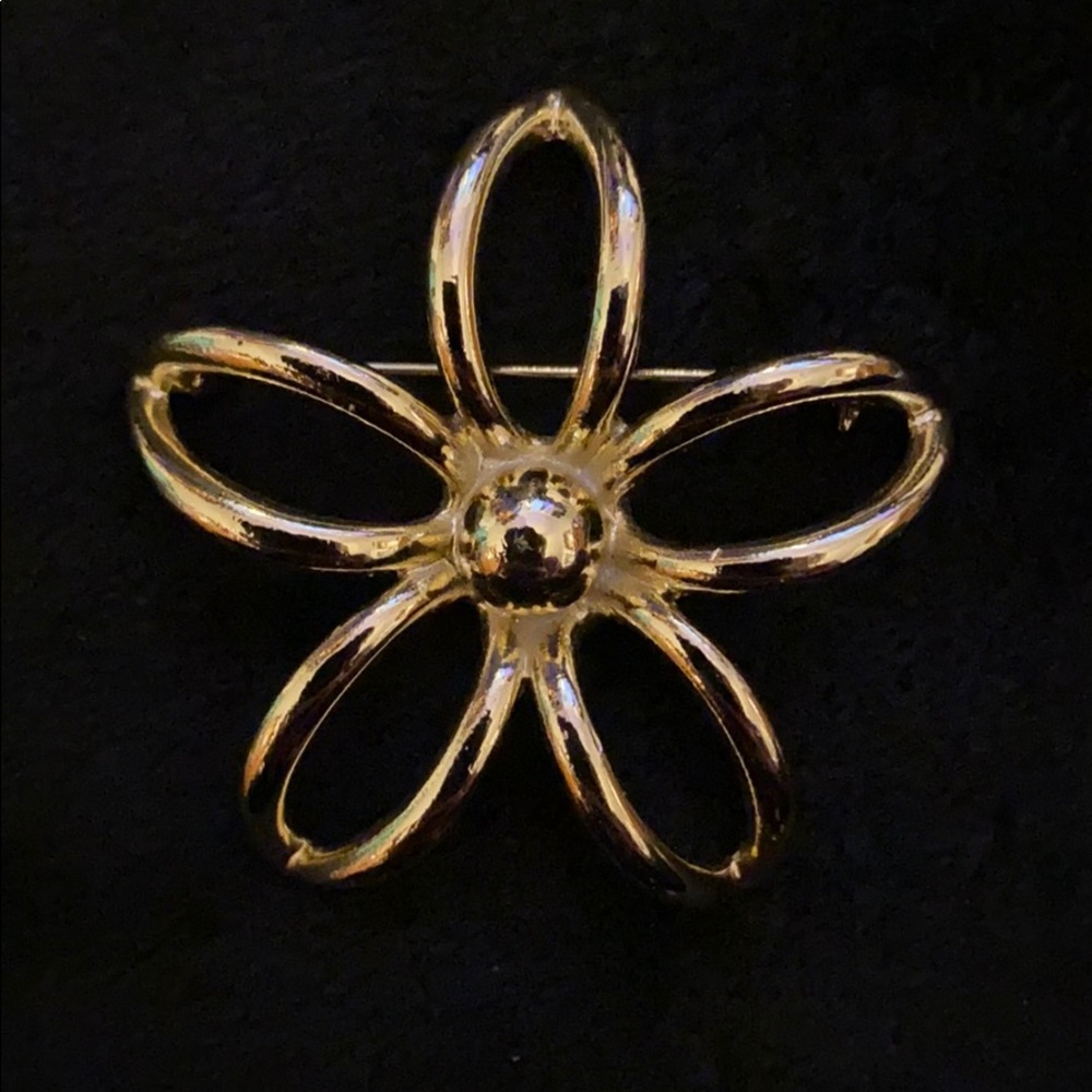 Gold Flower brooch